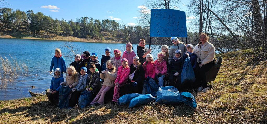 Woda to nie śmietnik !